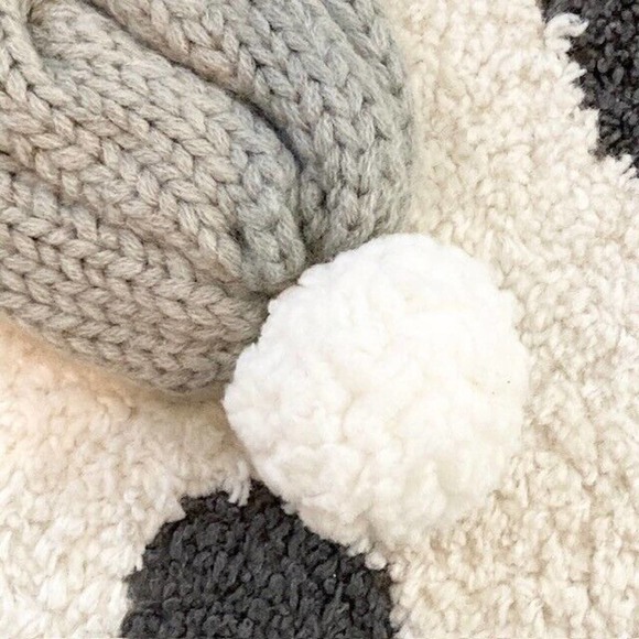 Ugg Australia Small Dog Gray Cable Knit Pom Warm Luxe Soft Designer Logo Scarf - Picture 8 of 12